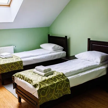 Restauracja Ostoja לינה וארוחת בוקר